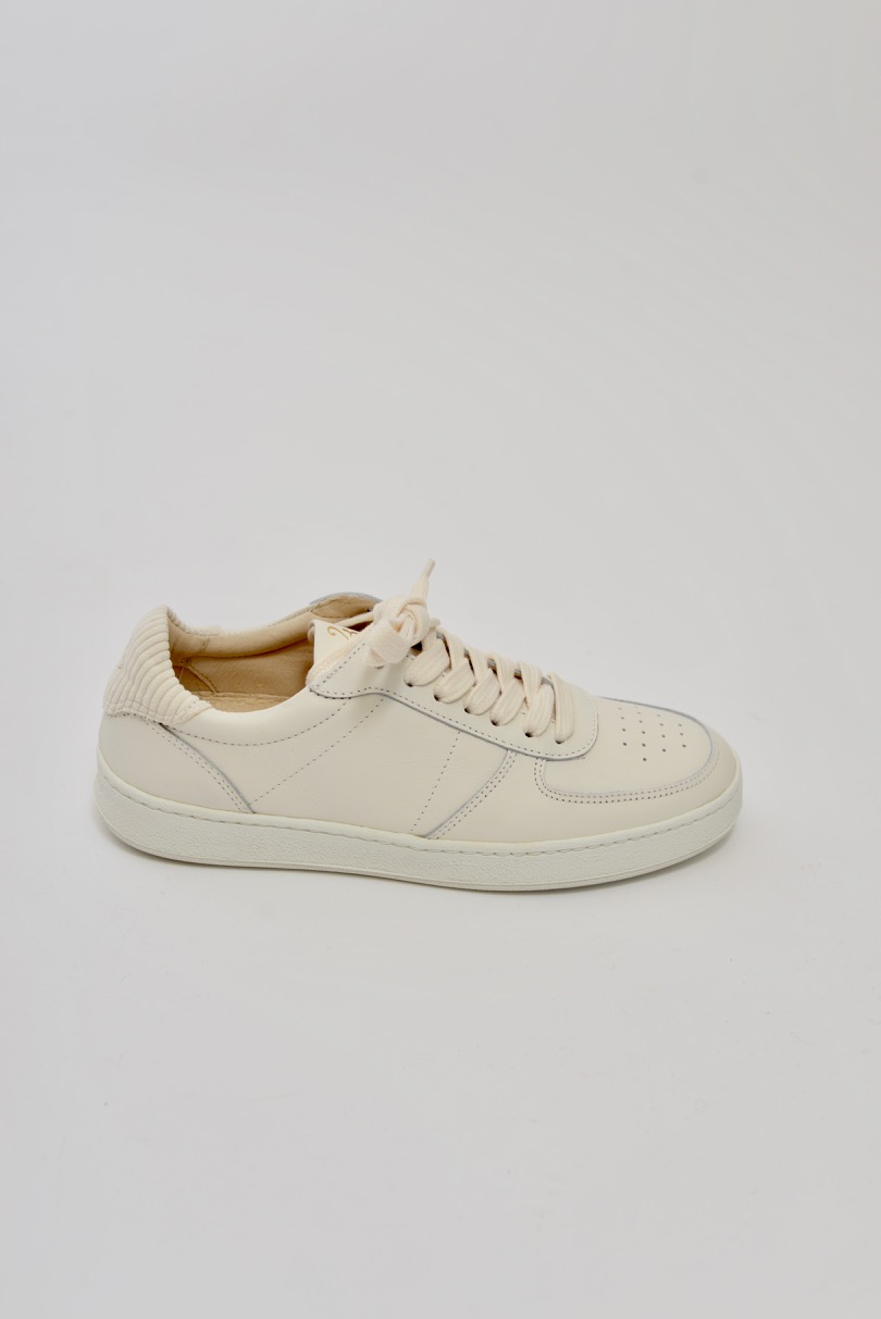 March 23 sneakers dames deals